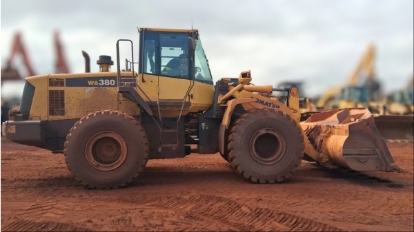 Pá Carregadeira Komatsu WA380-6 ano 2022 - WA380-6 - Máquinas de Linha Amarela