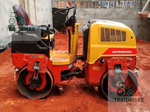 Rolo Compactador Dynapac CC900G ano 2011 - CC900G - Pavimentação e Infraestrutura
