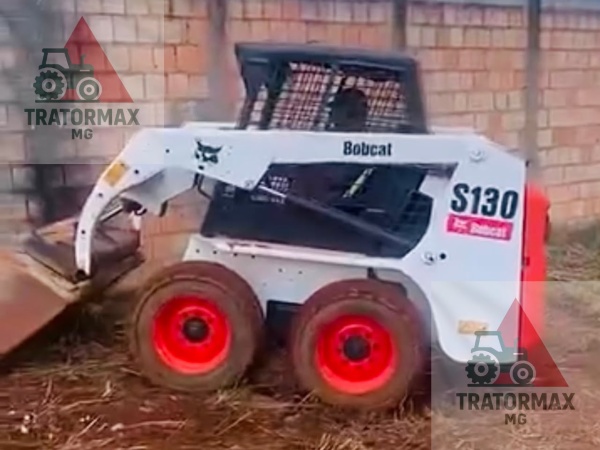 Mini Carregadeira Bobcat S130 ano 2010 - S130 - Máquinas de Linha Amarela