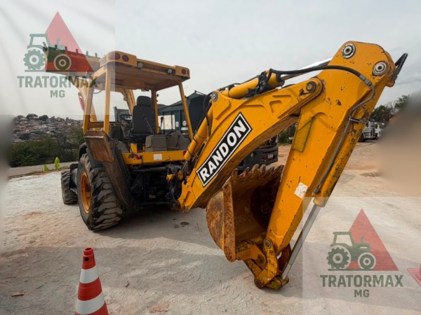 Retroescavadeira Randon RK 406B ano 2008 - RK 406B - Máquinas de Linha Amarela