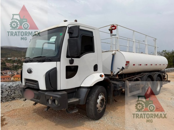 Caminhão Ford CARGO 1723 ano 2014