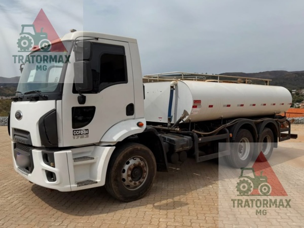Caminhão Ford CARGO 1723 ano 2013 - CARGO 1723 - Caminhões e Carretas