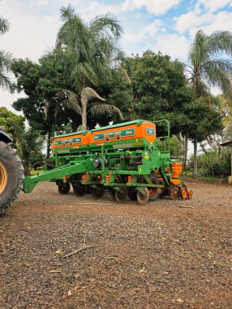 Plantadeira Stara VICTORIA 4050 - VICTORIA 4050 - Implementos para Plantio