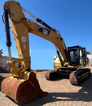 Escavadeira Caterpillar 336DL ano 2011