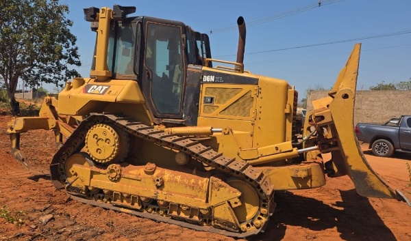 Trator de Esteira Caterpillar D6N XL ano 2011 - D6N XL - Máquinas de Linha Amarela
