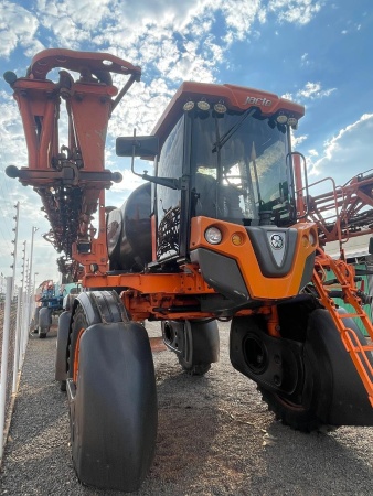 Pulverizador Autopropelido Jacto Uniport 3030 ano 2021