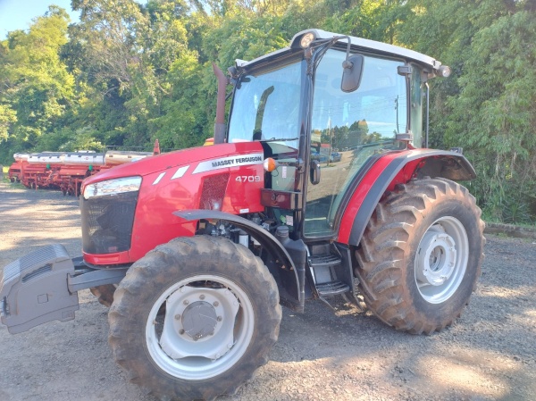 Trator Massey Ferguson MF 4709 ano 2019 - MF 4709 - Máquinas Agrícolas