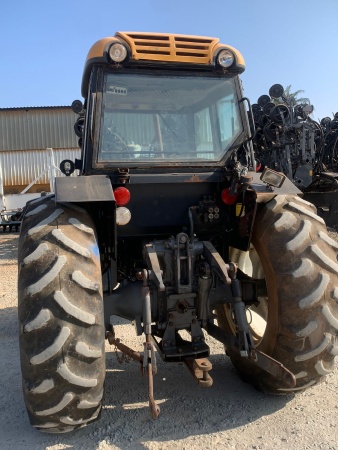Trator Valtra A 750  ano 2009