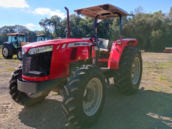 Trator Massey Ferguson MF 4307 ano 2020