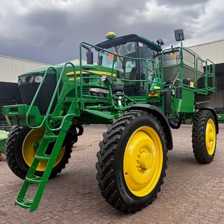 Distribuidor Autopropelido John Deere M4040DN ano 2020