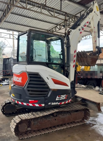 Mini Escavadeira Bobcat E35Z ano 2021