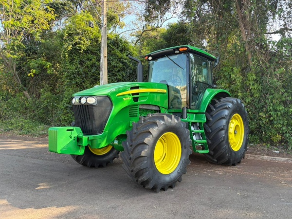 Trator John Deere 7200 J ano 2017