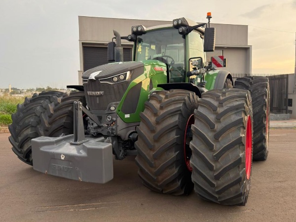 Trator Fendt vario 942 ano 2023