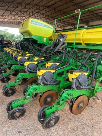 Plantadeira John Deere CCS ano 2017