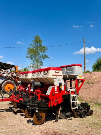 Plantadeira Jumil Magnum 3060PD ano 2021