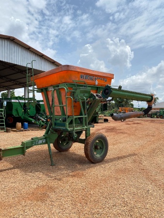 Carreta Graneleira Stara REBOKE TSI 6000 ano 2015