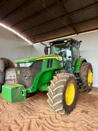 Trator John Deere 7M 230 ano 2024