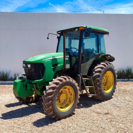 Trator John Deere 5078 E ano 2014