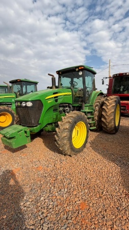 Trator John Deere 7225j