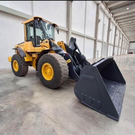 Pá Carregadeira Volvo L70F ano 2018
