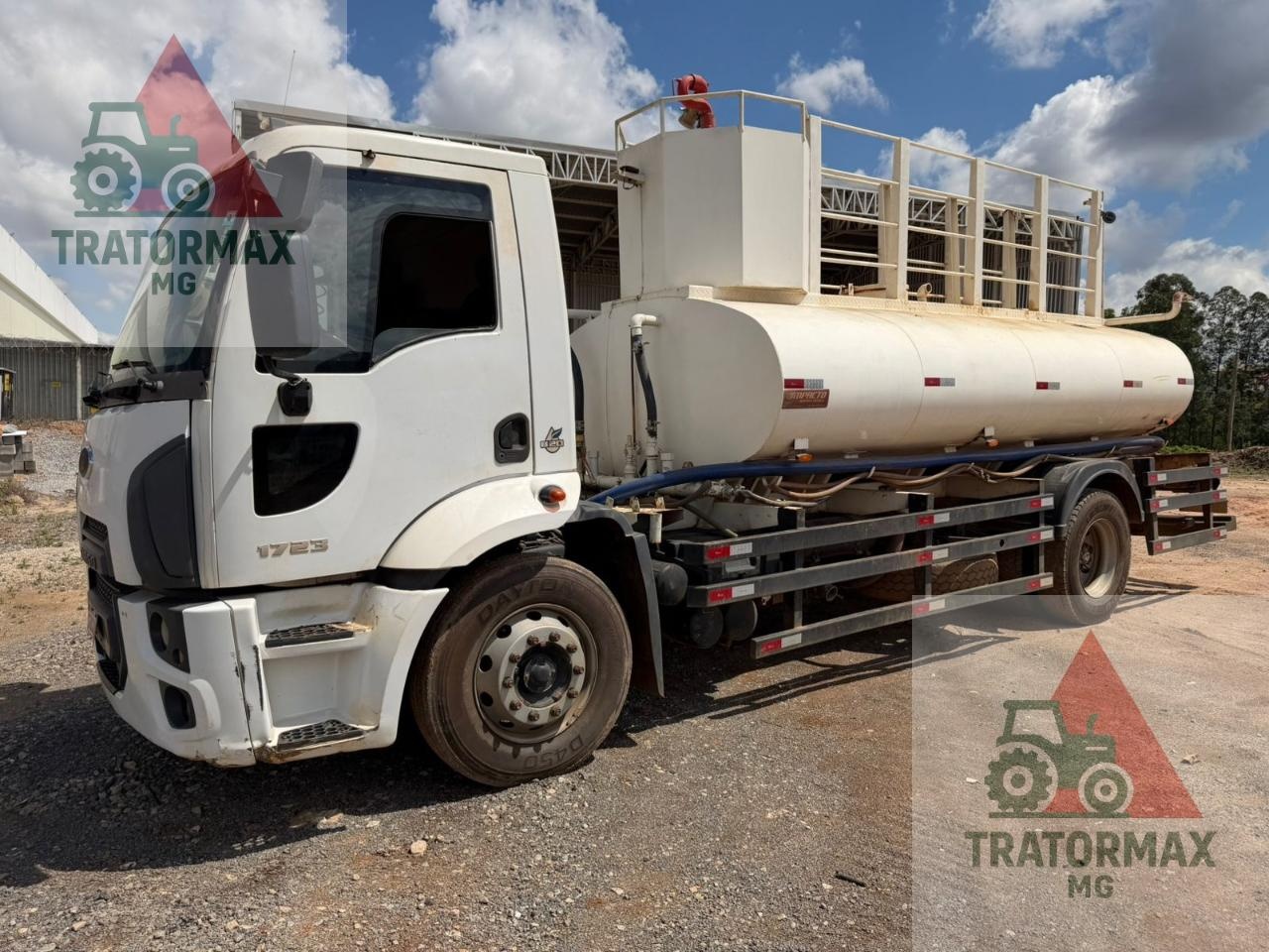 Caminhão Ford CARGO 1723 ano 2017