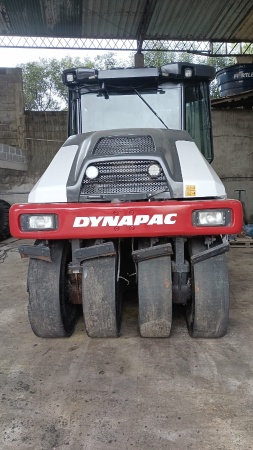 Rolo Compactador Dynapac cp274