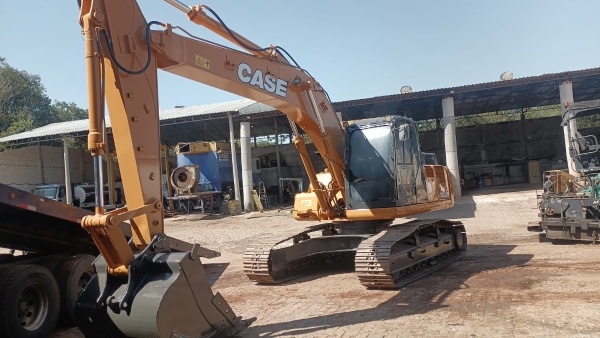 Escavadeira Case CX220B ano 2012