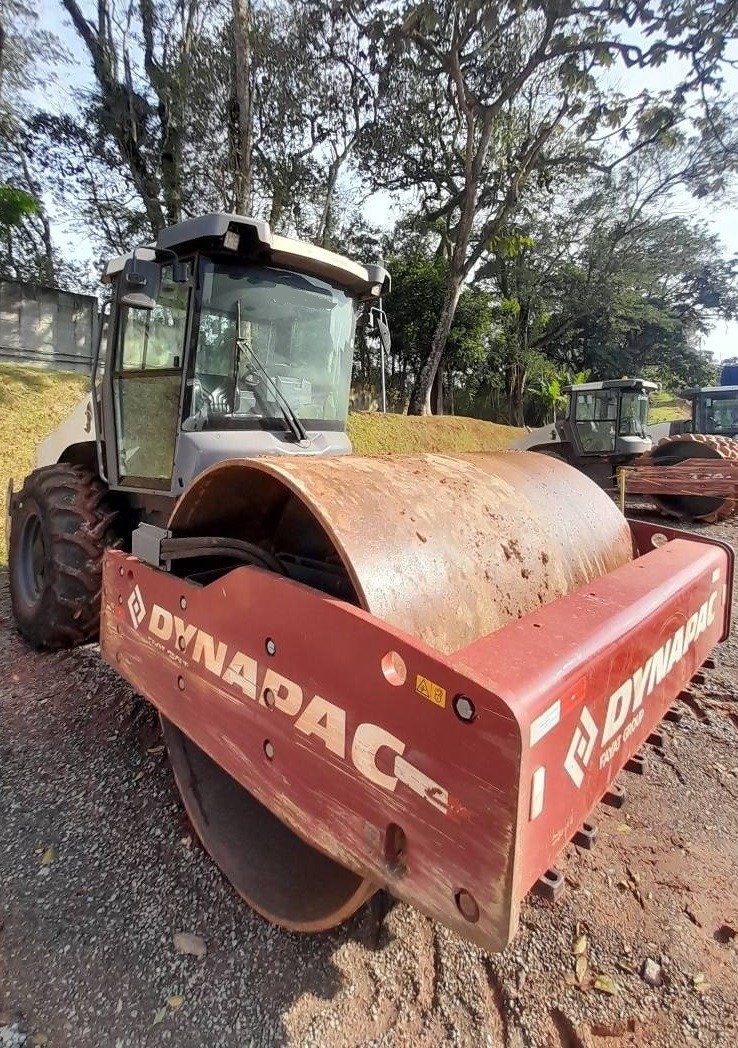 Rolo Compactador Dynapac CA25 ano 2025