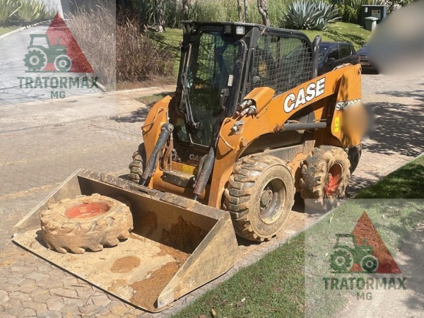 Mini Carregadeira Case SR200B ano 2025