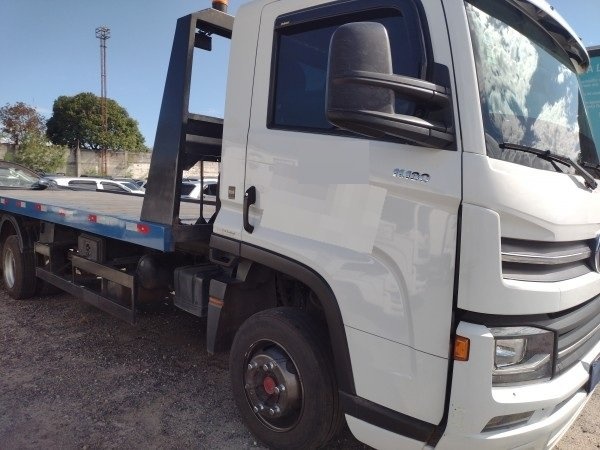 Caminhão Volkswagen 11-180 Delivery ano 2023