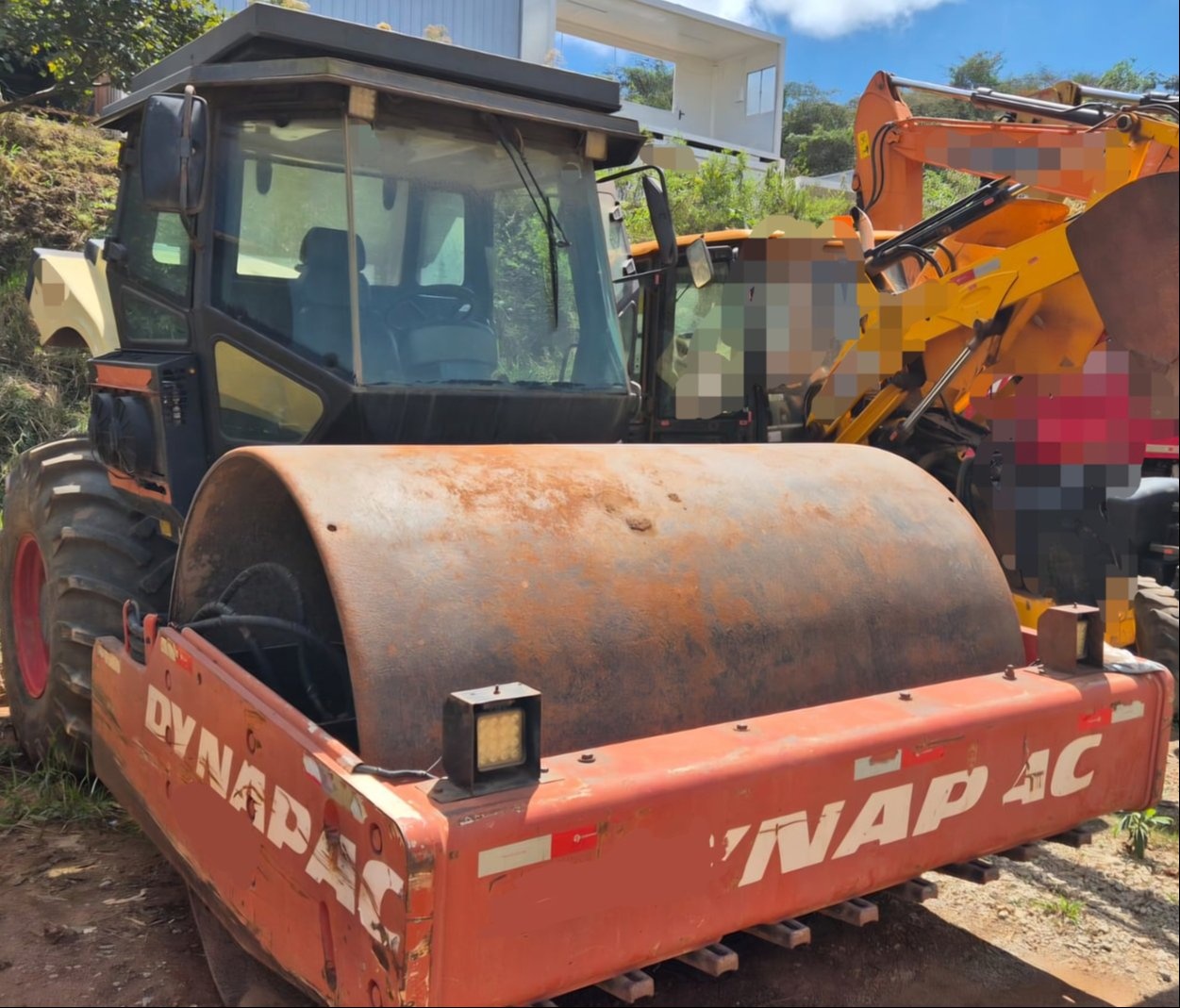 Rolo Compactador Dynapac CA250 ano 2014