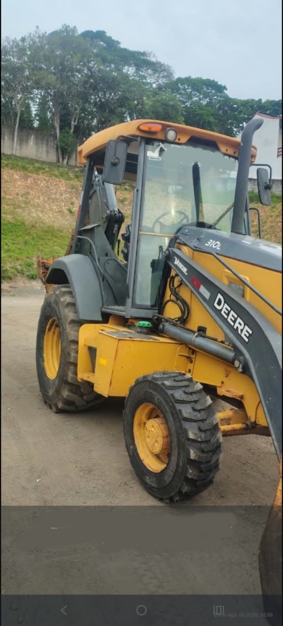 Retroescavadeira John Deere 310L ano 2021