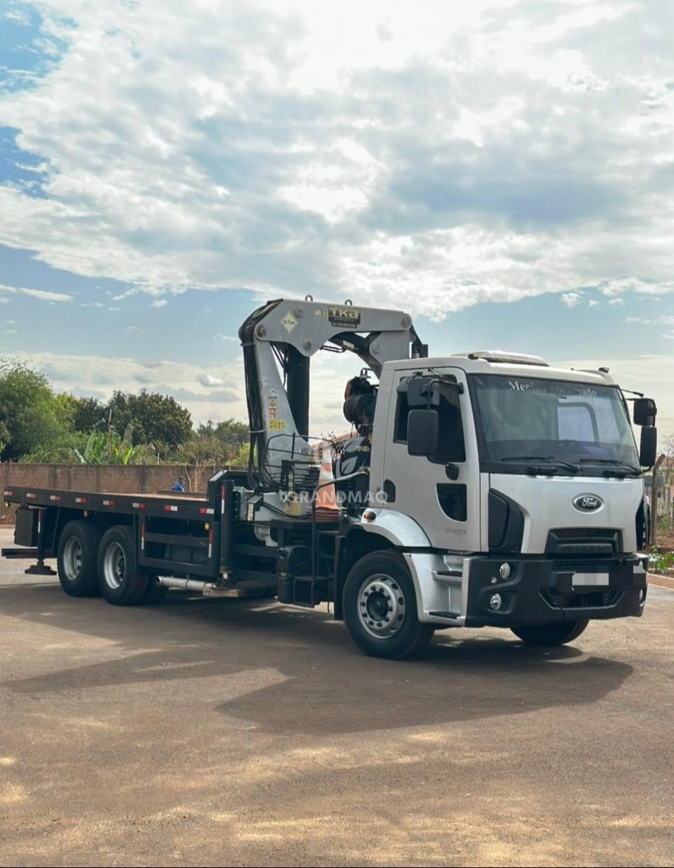 Caminhão Ford CARGO 2429 ano 2014