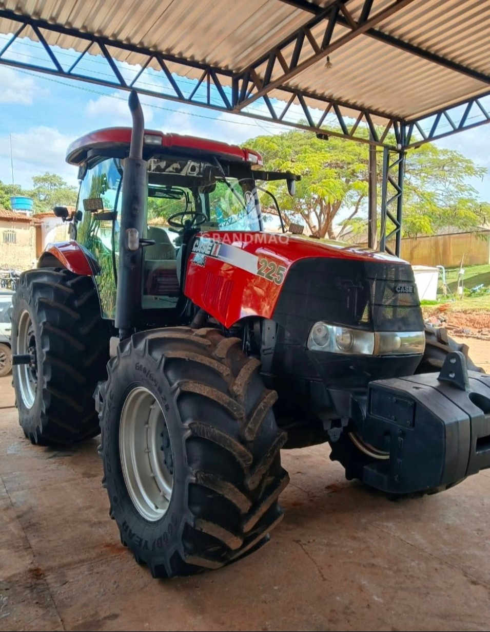 Trator Case PUMA 225 ano 2016