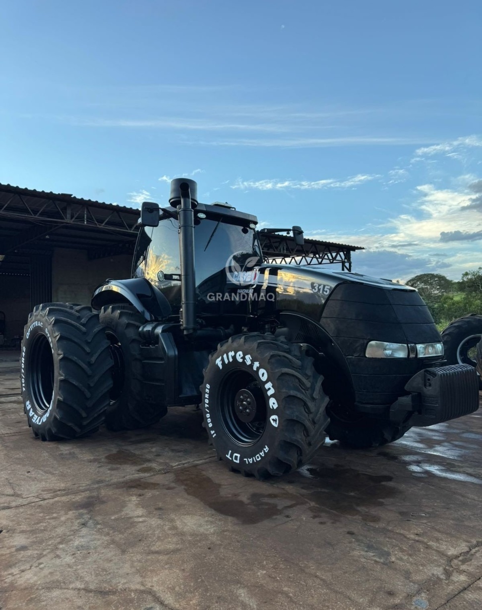 Trator Case Magnum 315 ano 2014