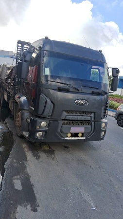 Caminhão Ford CARGO 2429 ano 2014