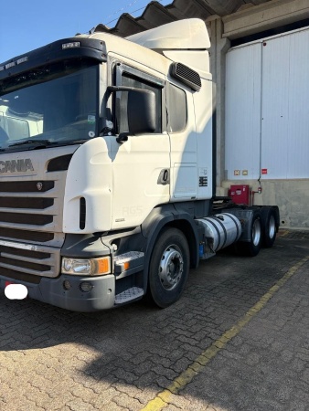 Caminhão Scania R 400 ano 2013