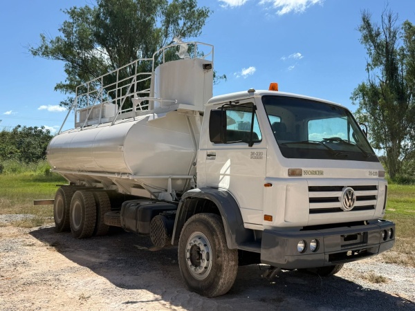 Caminhão Volkswagen 26.220