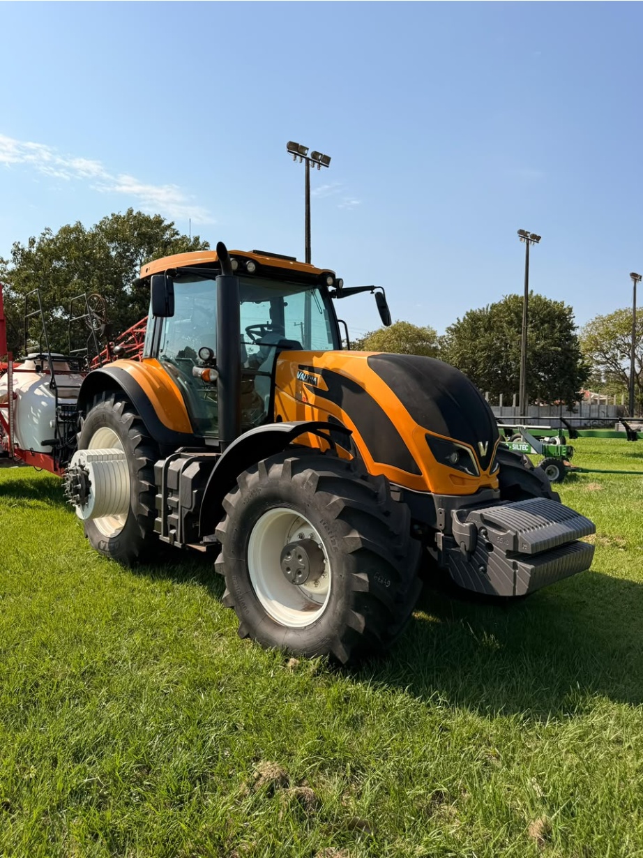 Trator Valtra T250 CVT ano 2021