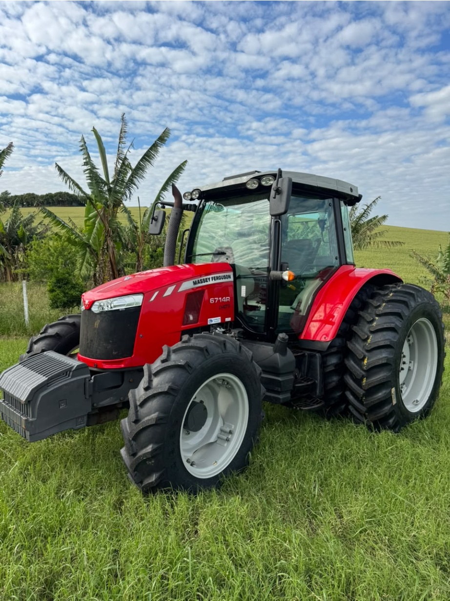Trator Massey Ferguson 6714 r ano 2022