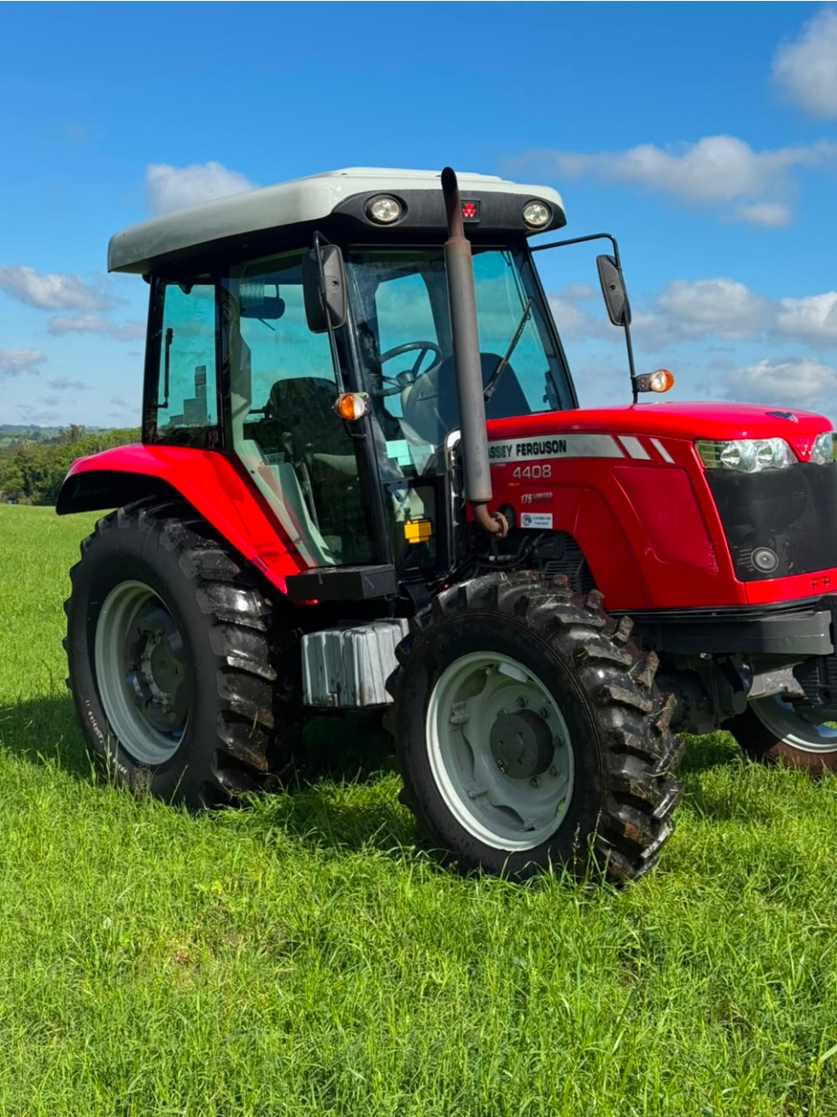 Trator Massey Ferguson MF 4408 ano 2023