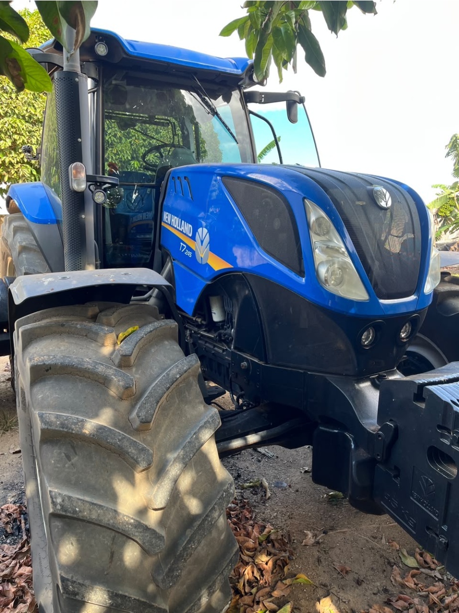 Trator New Holland T7.245 ano 2022