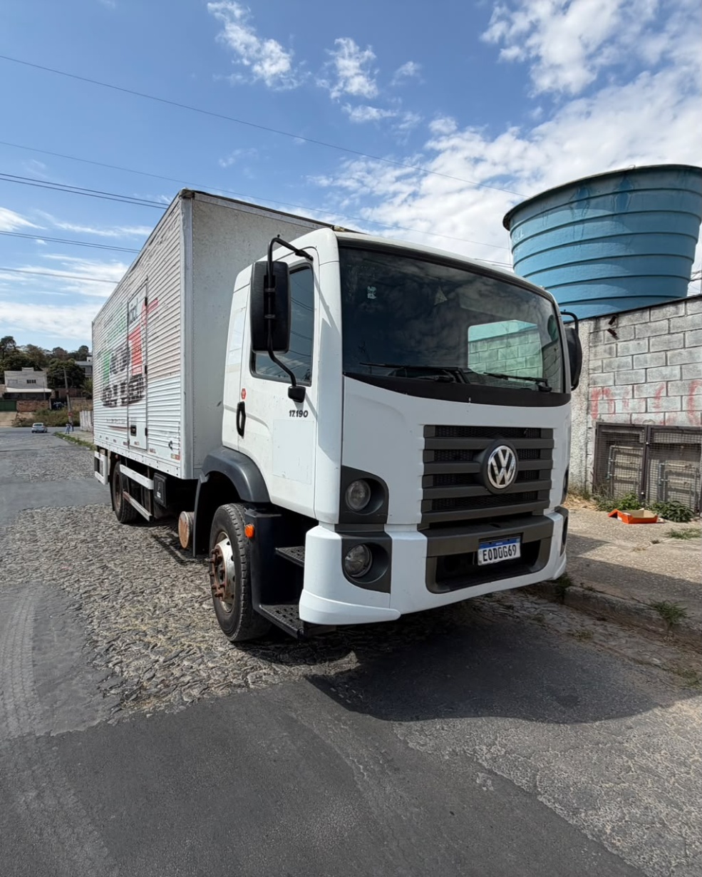 Caminhão Volkswagen 17.190 ano 2021
