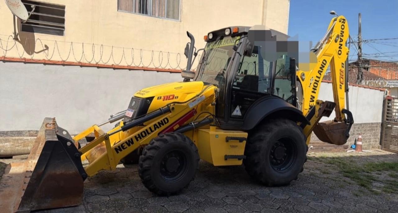 Retroescavadeira New Holland B110B ano 2024