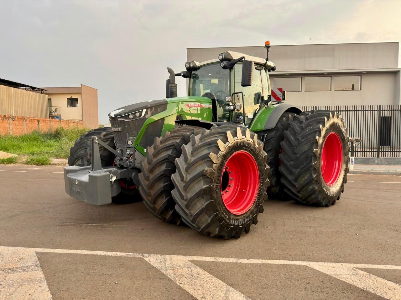 Trator Fendt vario 942 ano 2023