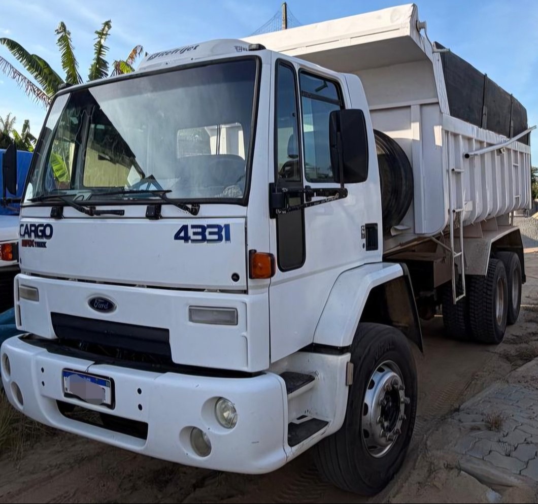 Caminhão Ford CARGO 4331 ano 2004