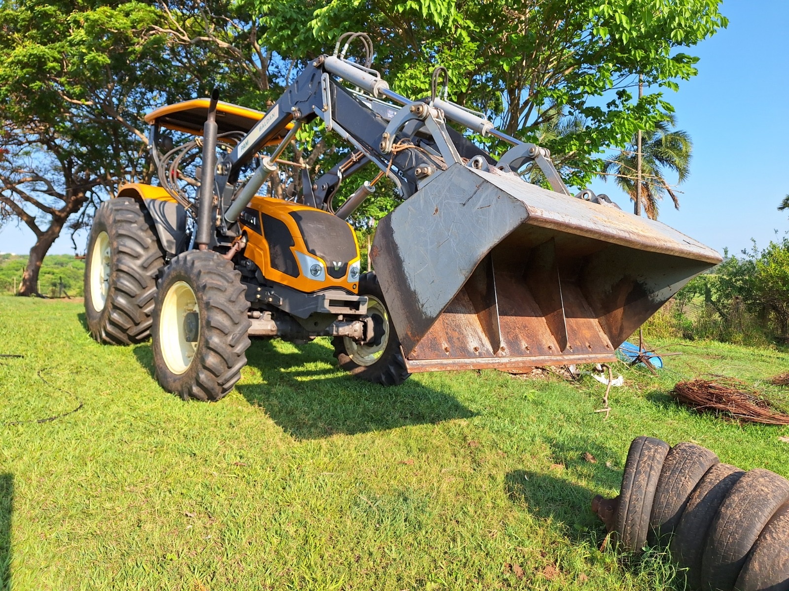 Trator Valtra A 750  ano 2019