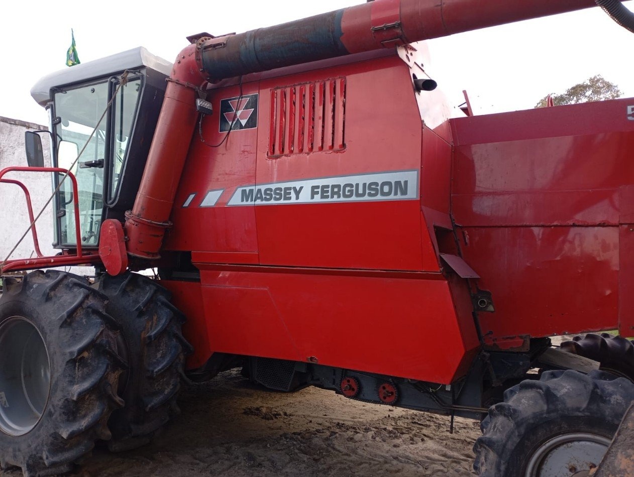 Colheitadeira Massey Ferguson MF 5650 ano 2014