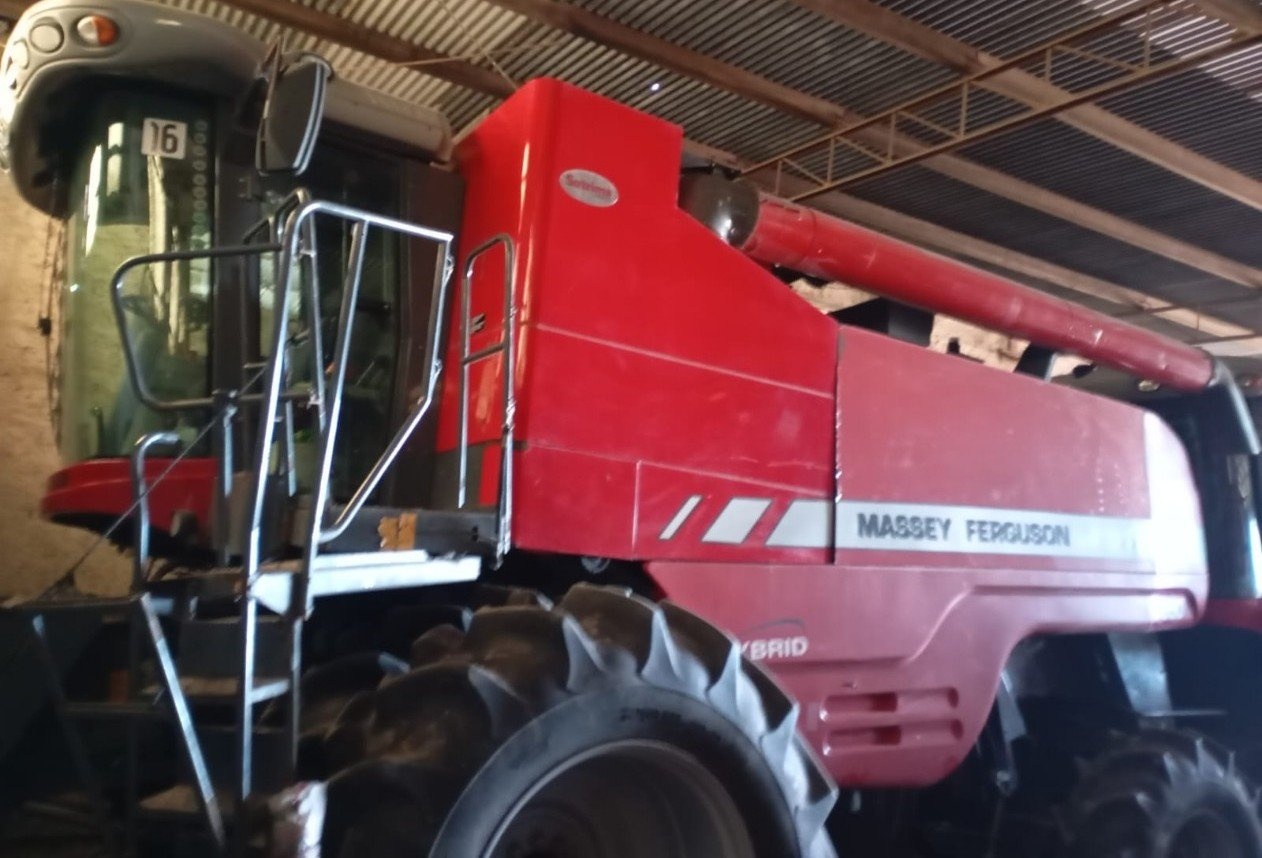 Colheitadeira Massey Ferguson MF 5690 ano 2020