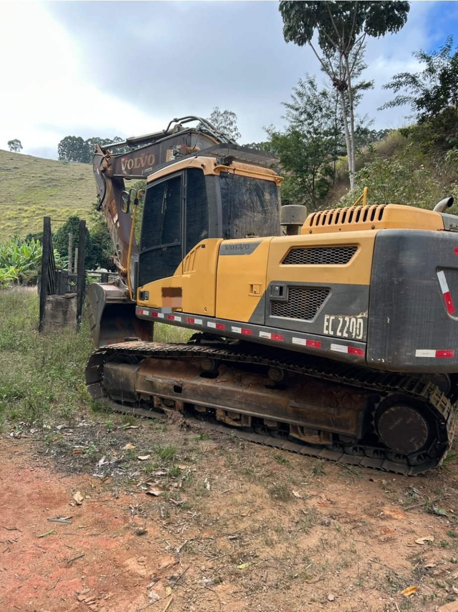 Escavadeira Volvo EC220D ano 2014